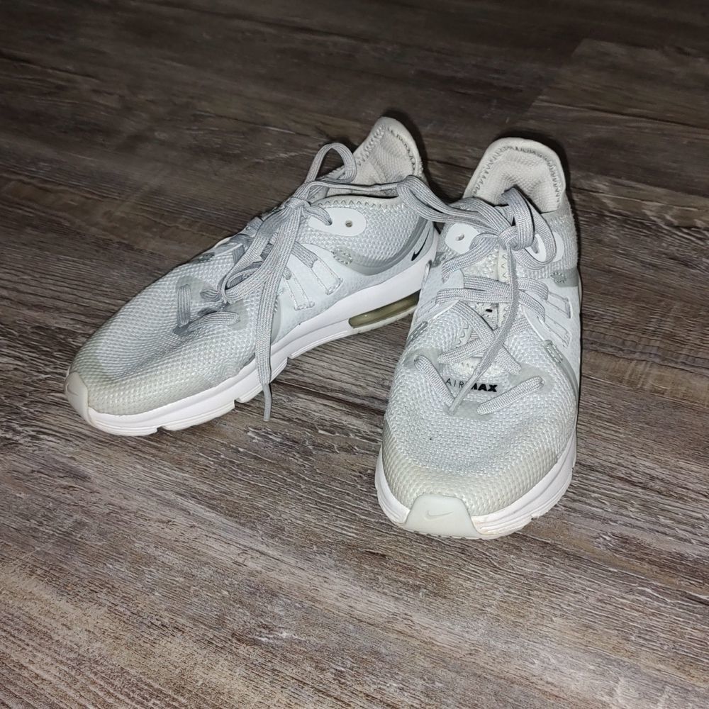 Kids Nike Air Max sequent 3 pure platinum  Sz 12
